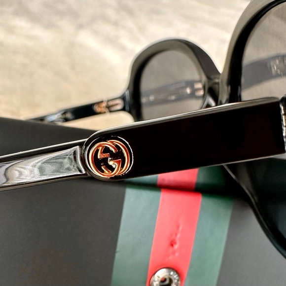 Authentic Gucci Women’s Black Sunglasses main image 8
